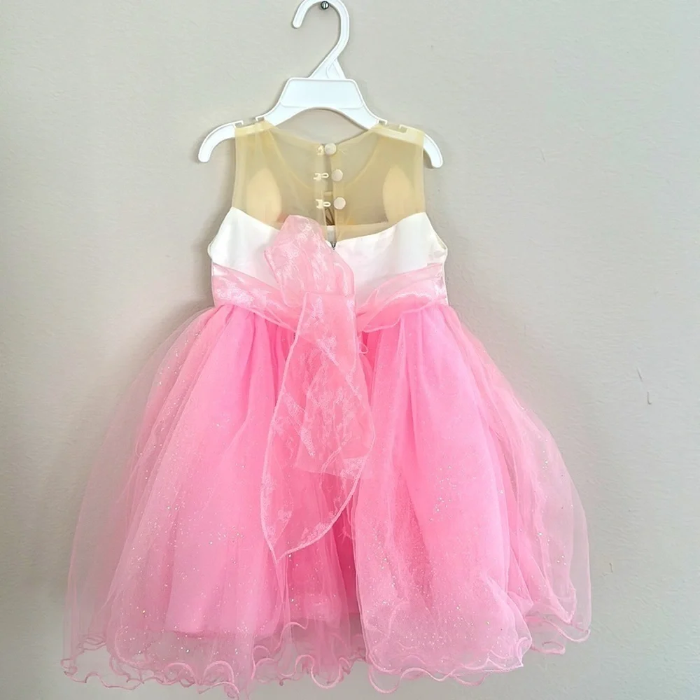 Baby girl Unicorn dress 12 to 18 months includes headband. 1st Birthday outfit.